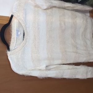 Joseph A Fuzzy Off White Sweater Small